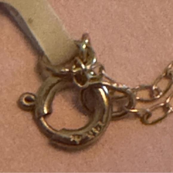 Womens 14 kt yellow gold 16” ladies chain. - Picture 5 of 6